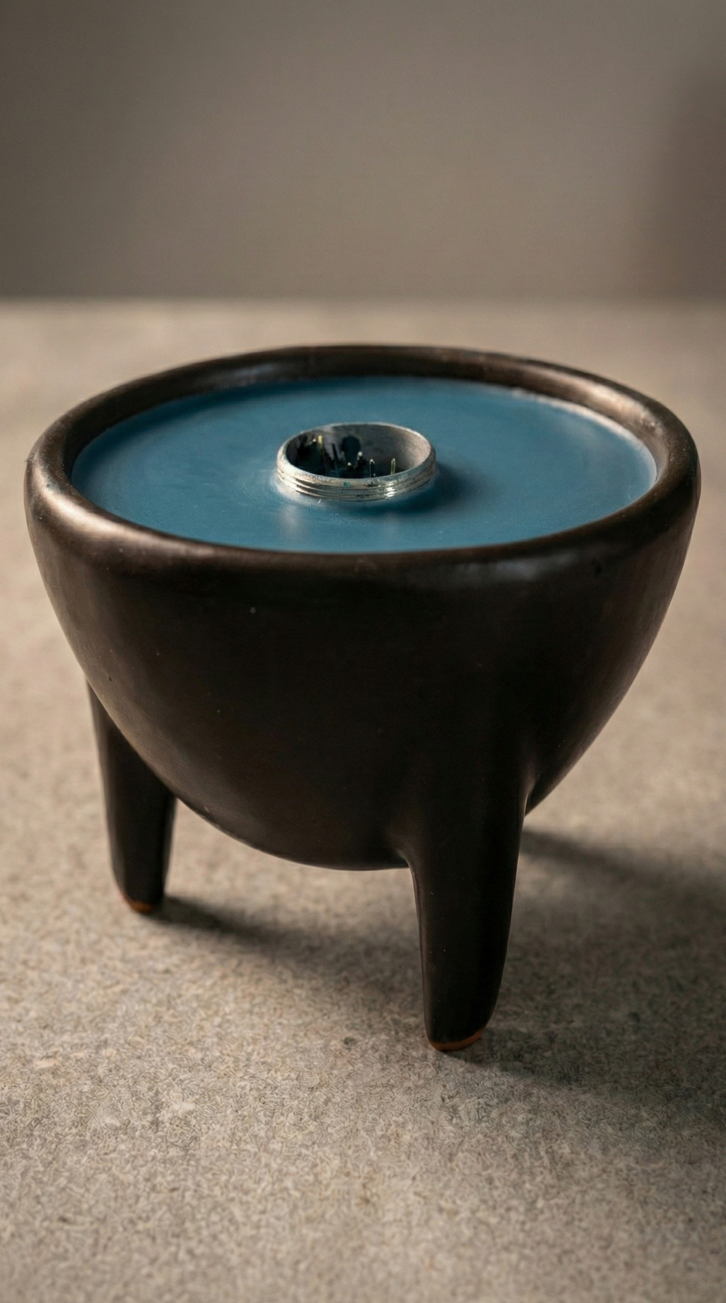 Midnight Ritual | Outdoor & Indoor El Yapımı Seramik Mum